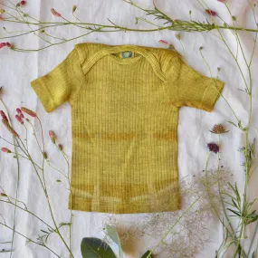 Baby Plant Dyed T-Shirt in Organic Cotton/Merino/Silk - Gold (3-24m)