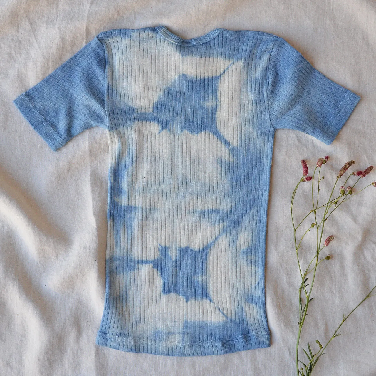 Child's Plant Dyed T-Shirt in Organic Cotton/Merino/Silk - Indigo Cloud (2-12y)