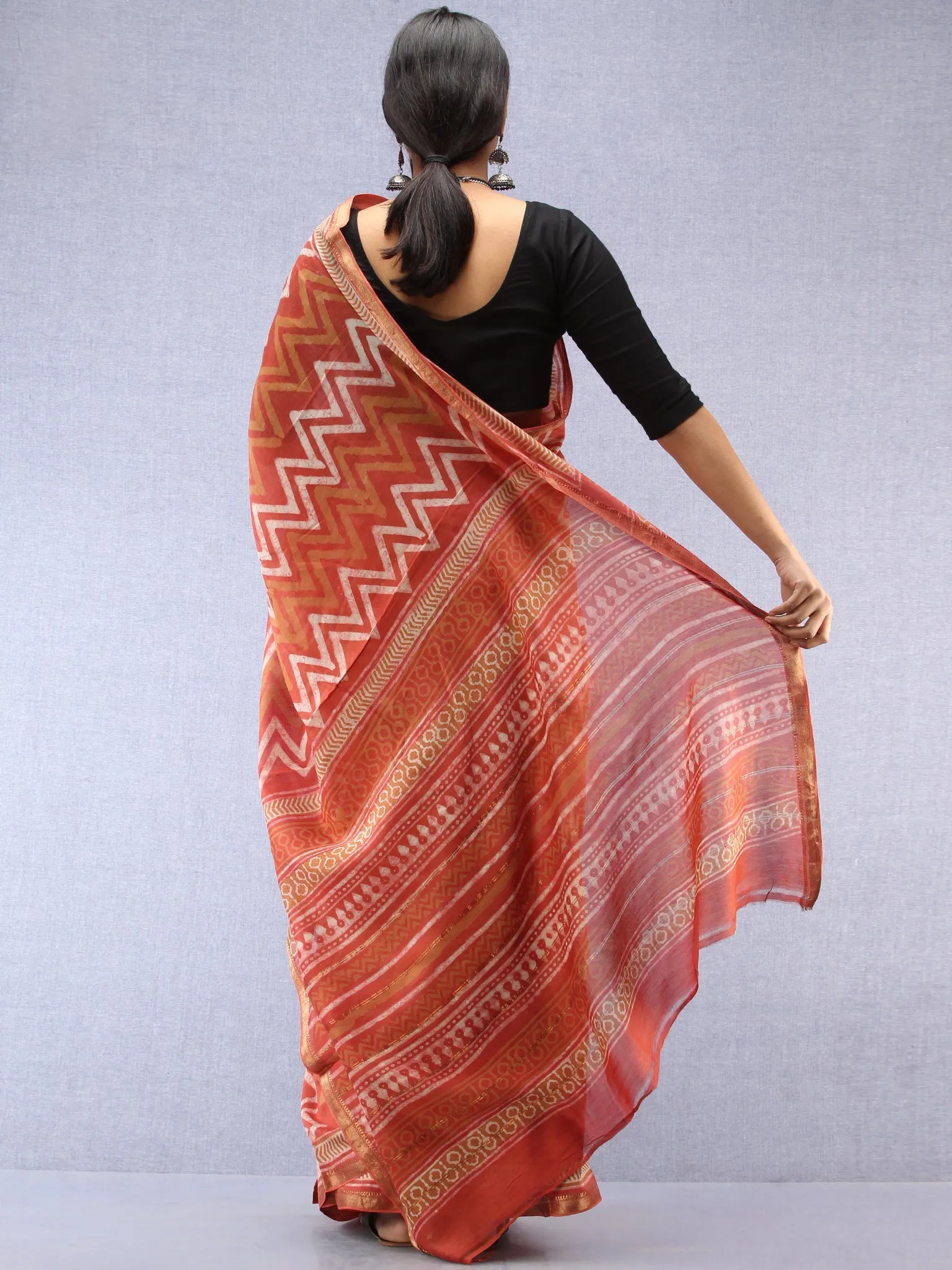 Pastel Pink Ivory Hand Block Printed Maheshwari Silk Saree With Zari Border - S031704530