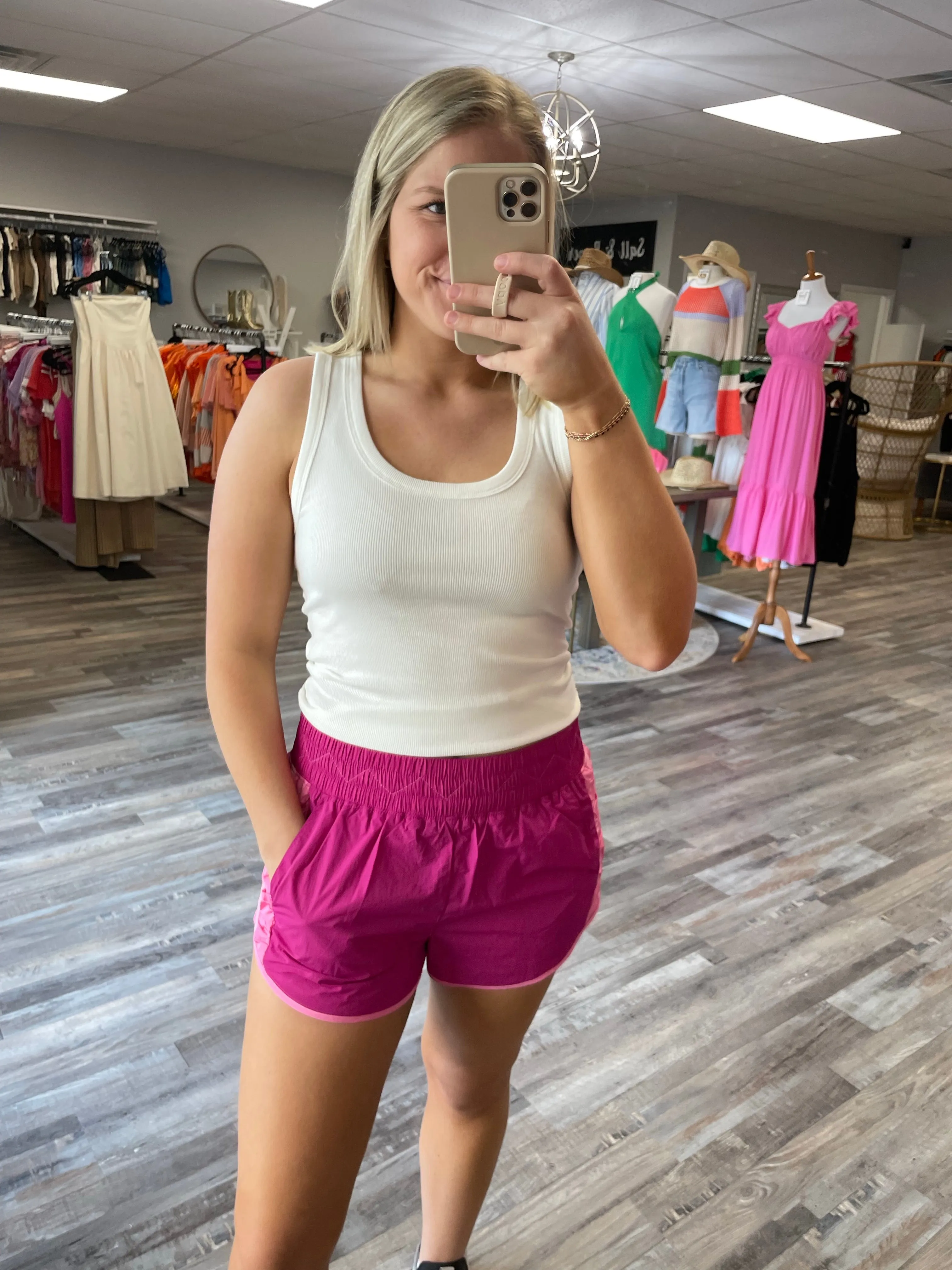 Side Contrast Active Shorts - Magenta